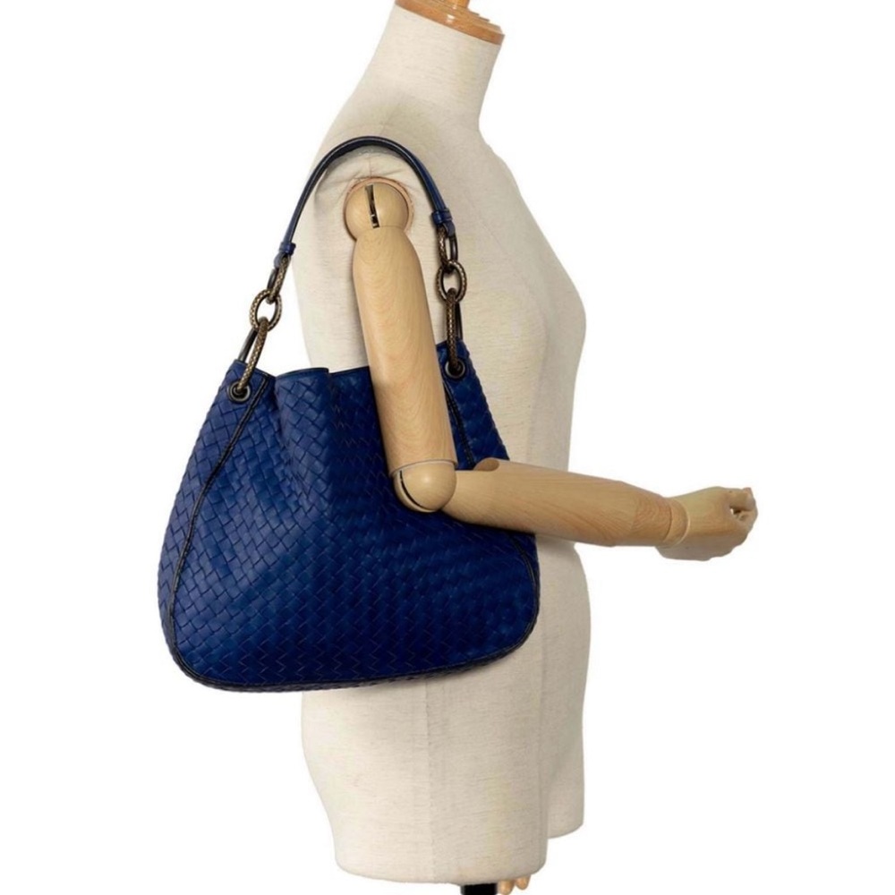 Bottega Veneta Small Loop Hobo - Picture 9 of 9
